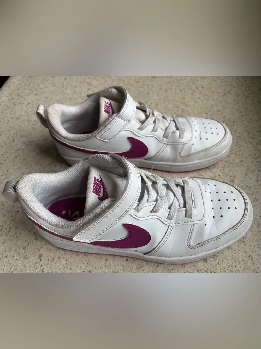 Nike Kids Shoes White & Magenta Low-Top Sneakers in Size 3 Kid Girls